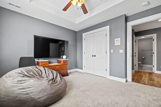 703 W Laverne Drive, Nixa, MO 65714