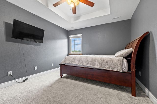 703 W Laverne Drive, Nixa, MO 65714