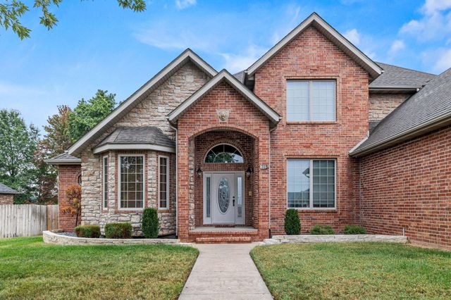 703 W Laverne Drive, Nixa, MO 65714