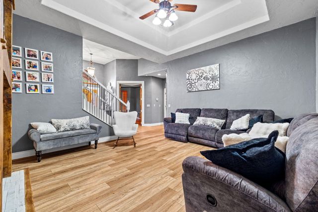 703 W Laverne Drive, Nixa, MO 65714