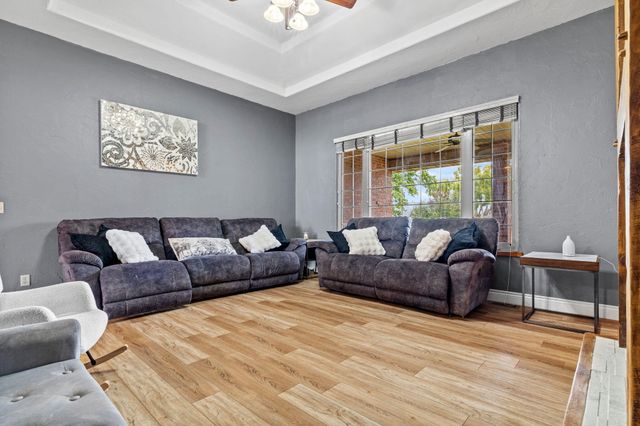 703 W Laverne Drive, Nixa, MO 65714