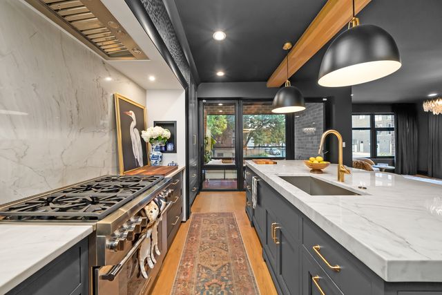 1532 W Ohio Street 1, Chicago, IL 60642