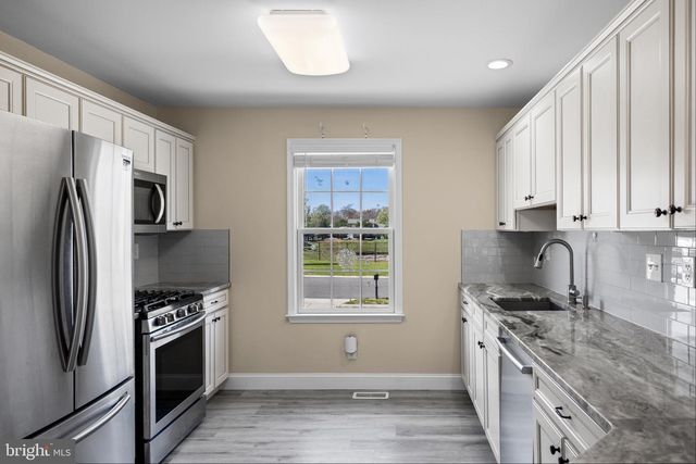 1279 LIVIA LN, Vineland, NJ 08360