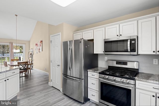 1279 LIVIA LN, Vineland, NJ 08360