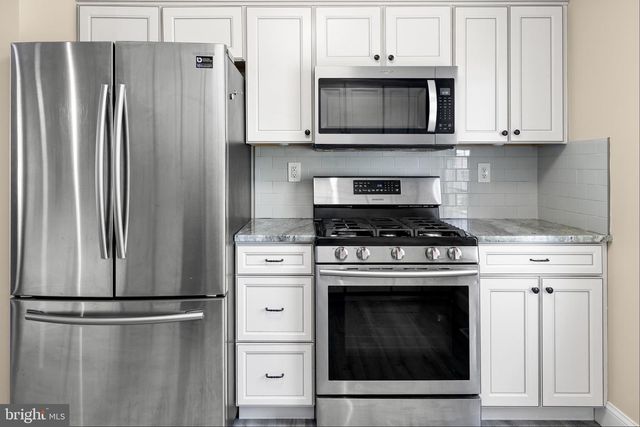 1279 LIVIA LN, Vineland, NJ 08360