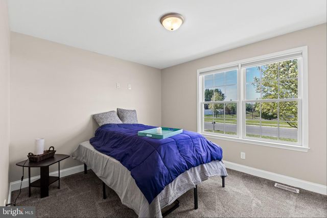 1279 LIVIA LN, Vineland, NJ 08360