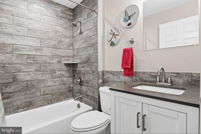 1279 LIVIA LN, Vineland, NJ 08360