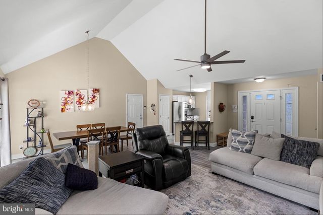 1279 LIVIA LN, Vineland, NJ 08360