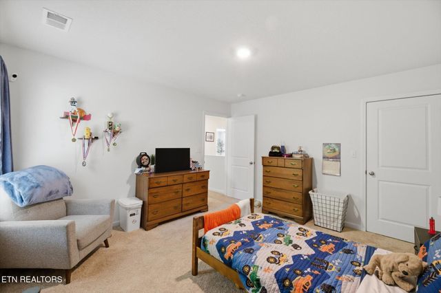 709 W Tellico Ave, Athens, TN 37303