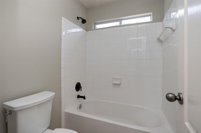 30322 Deleon Fields Drive, Spring, TX 77386