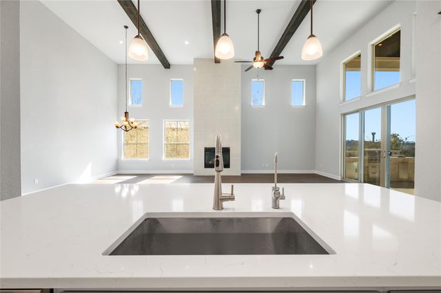 802 Serene Estates DR, Austin, TX 78738