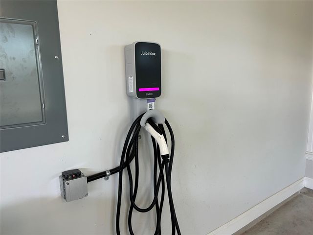 802 Serene Estates DR, Austin, TX 78738