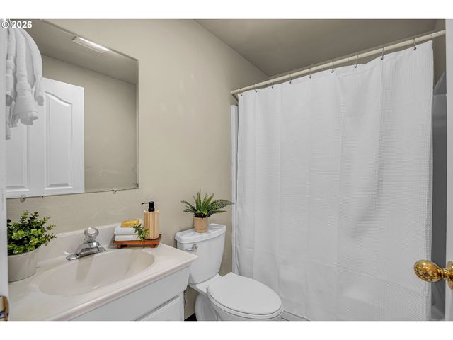 4839 Ne 41ST Ave, Portland, OR 97211