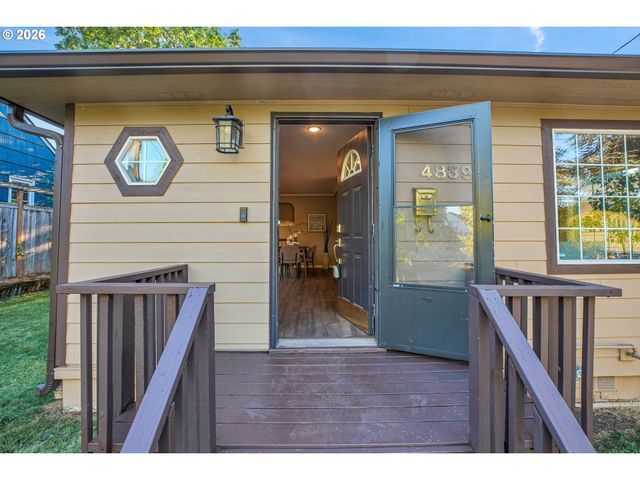4839 Ne 41ST Ave, Portland, OR 97211