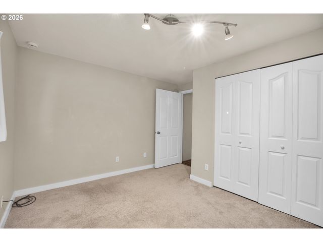 4839 Ne 41ST Ave, Portland, OR 97211