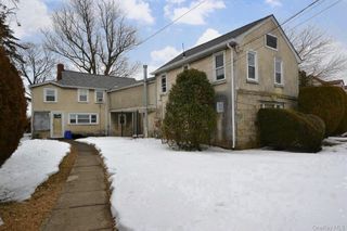 463 S Bayview Avenue, Freeport, NY 11520