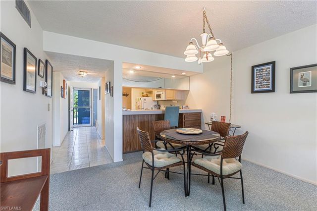 4549 SE 5th PL # 213, Cape Coral, FL 33904