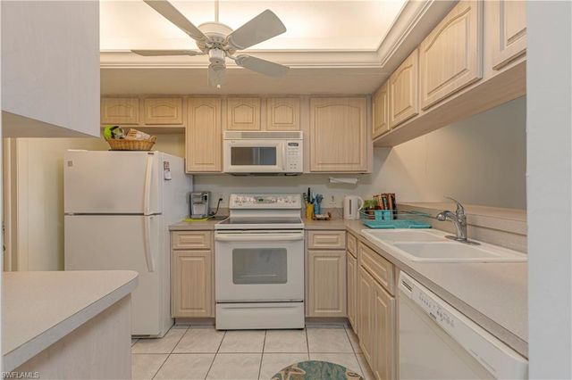 4549 SE 5th PL # 213, Cape Coral, FL 33904