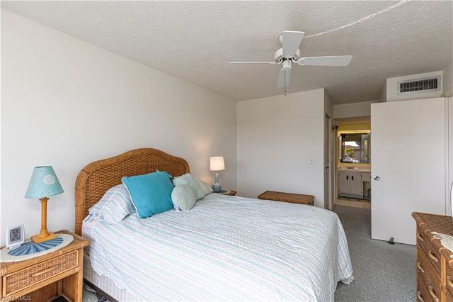 4549 SE 5th PL # 213, Cape Coral, FL 33904