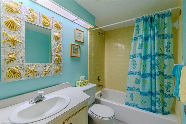 4549 SE 5th PL # 213, Cape Coral, FL 33904