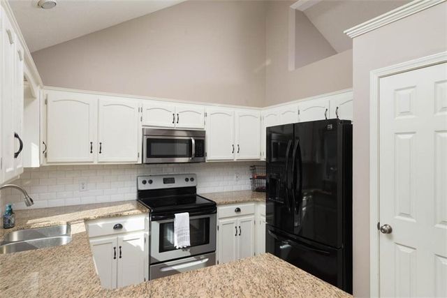 3501 NW 85th Terrace, Kansas City, MO 64154