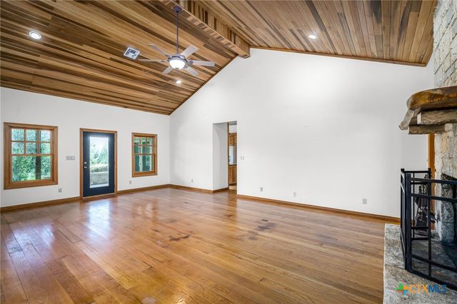377 Buffalo Springs Road, New Braunfels, TX 78132