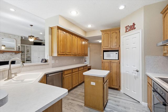 510 Saralvo Road, Midlothian, TX 76065