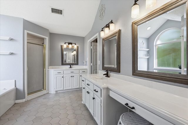 510 Saralvo Road, Midlothian, TX 76065