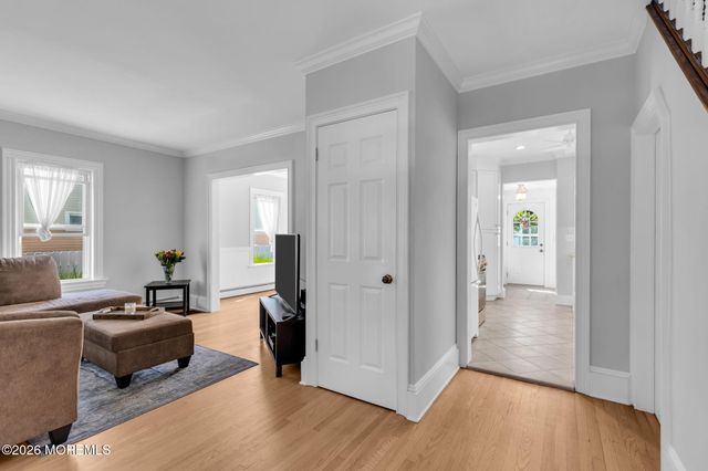 650 River Road, Fair Haven, NJ 07704