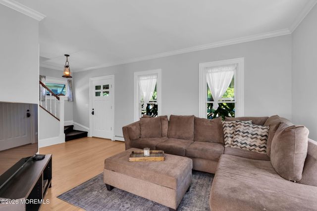 650 River Road, Fair Haven, NJ 07704