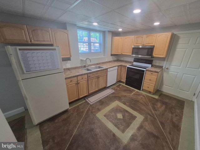 1211 NOTTINGHAM RD, Newark, DE 19711