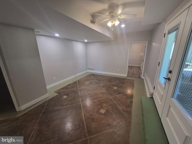 1211 NOTTINGHAM RD, Newark, DE 19711