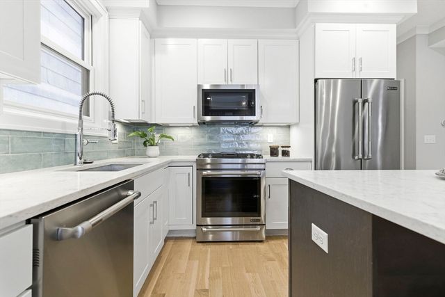 259 Gold St 1, Boston, MA 02127