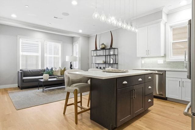 259 Gold St 1, Boston, MA 02127