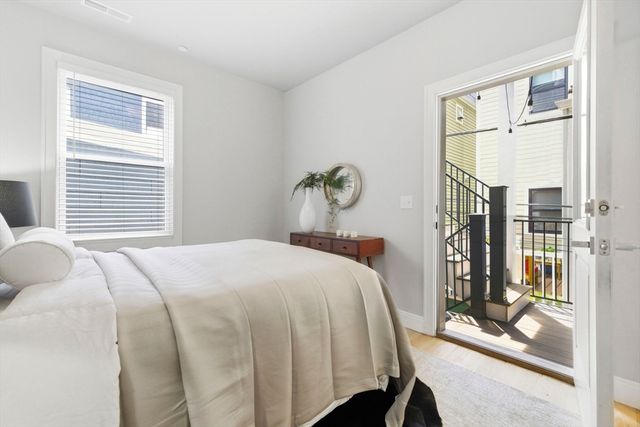 259 Gold St 1, Boston, MA 02127