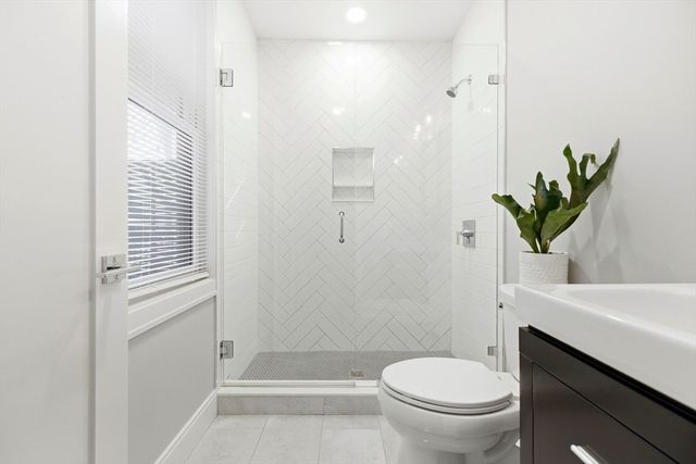 259 Gold St 1, Boston, MA 02127