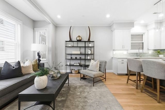 259 Gold St 1, Boston, MA 02127