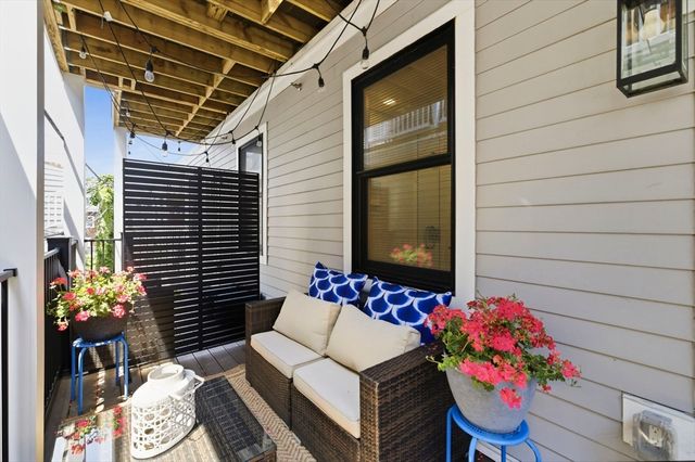 259 Gold St 1, Boston, MA 02127
