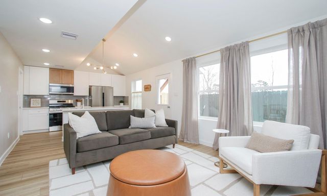 2717 Discovery Trails Ct, Conroe, TX 77301