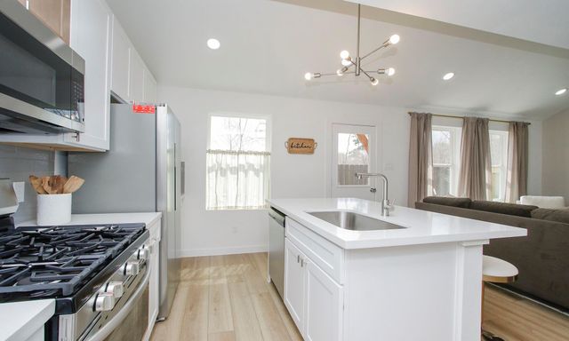 2717 Discovery Trails Ct, Conroe, TX 77301