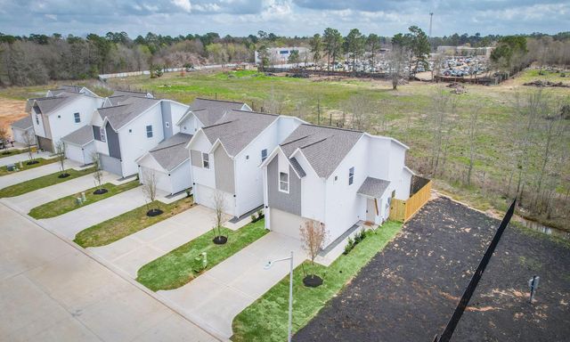 2717 Discovery Trails Ct, Conroe, TX 77301