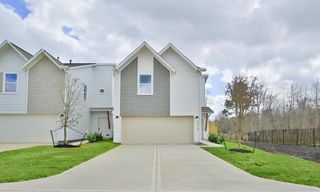 2717 Discovery Trails Ct, Conroe, TX 77301