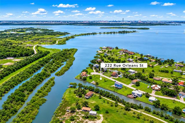 222 Rue Orleans Street, Baytown, TX 77520