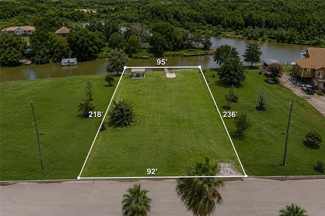 222 Rue Orleans Street, Baytown, TX 77520