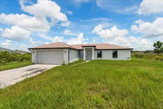 2710 70TH STREET W, Lehigh Acres, FL 33971