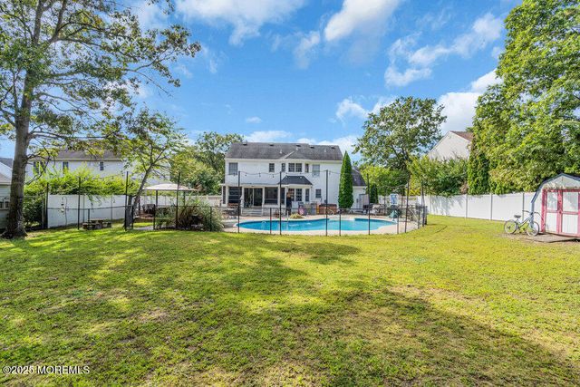 46 Ravenwood Boulevard, Barnegat, NJ 08005