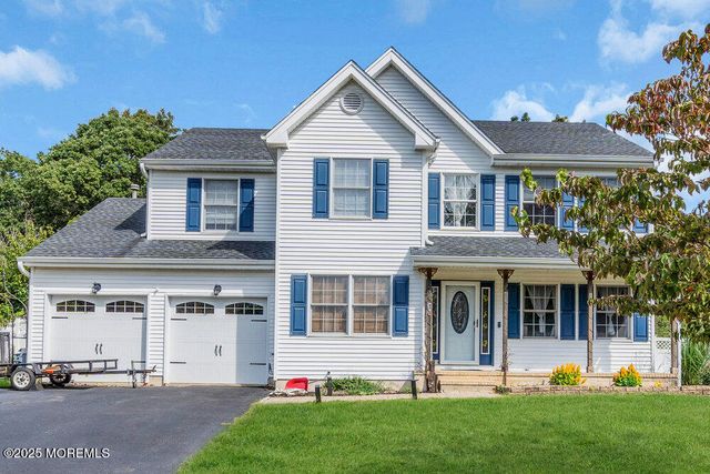 46 Ravenwood Boulevard, Barnegat, NJ 08005
