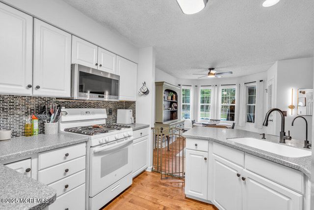 46 Ravenwood Boulevard, Barnegat, NJ 08005