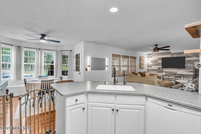 46 Ravenwood Boulevard, Barnegat, NJ 08005