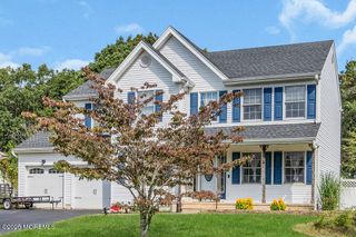 46 Ravenwood Boulevard, Barnegat, NJ 08005